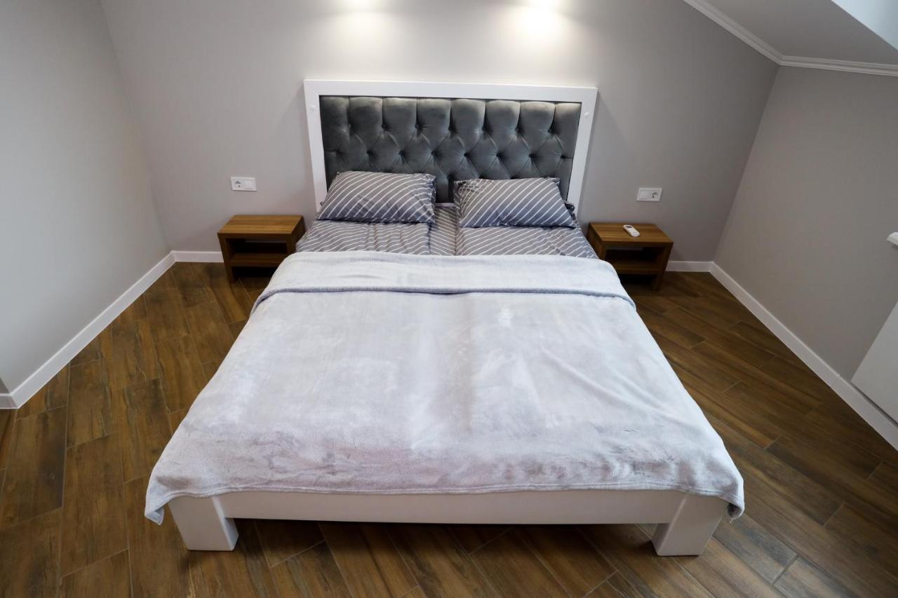 Apartments Ocheret 스비티아즈 외부 사진